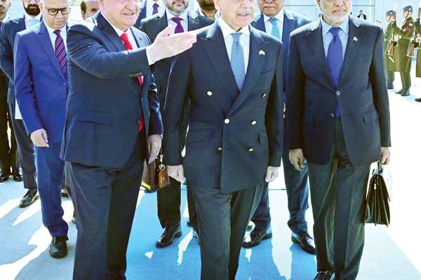 PM Shehbaz winds up two-day Turkiye visit