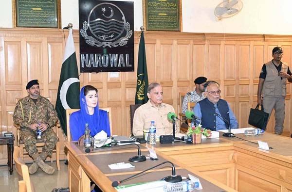 After aerial survey of flood-hit areas, PM calls for building new dams